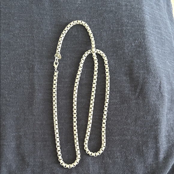 Anne Klein Jewelry - Anne Klein silver toned box link necklace